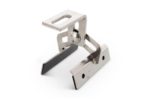 Universal brackets for metal sheet roofs